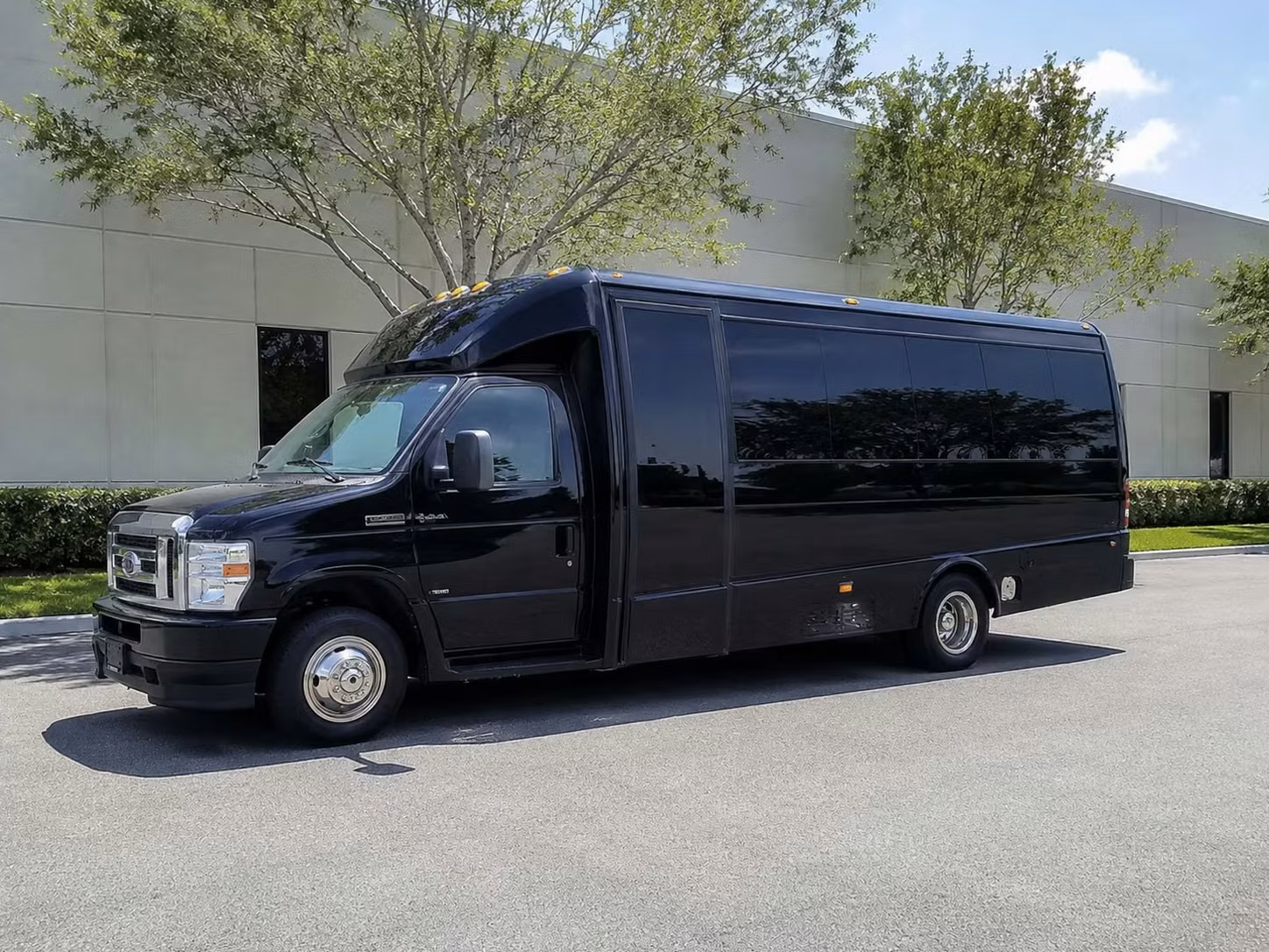 orange 15 passenger minibus rental